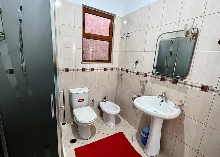 דירה Comfort Home-apartment טיראנה